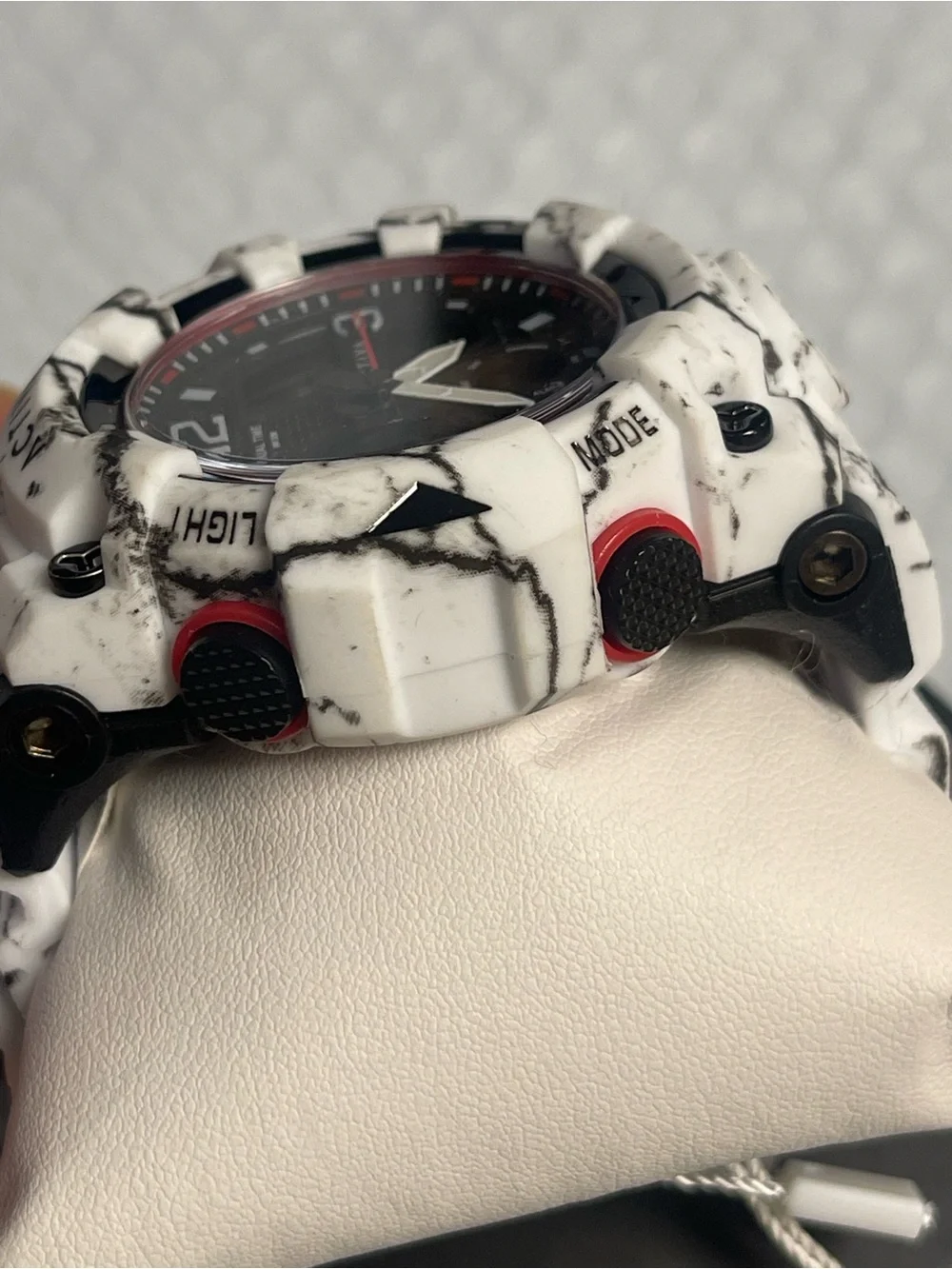 Activa X Invicta Analog Digital Men's Watch - 49mm. Camouflage. White & Black